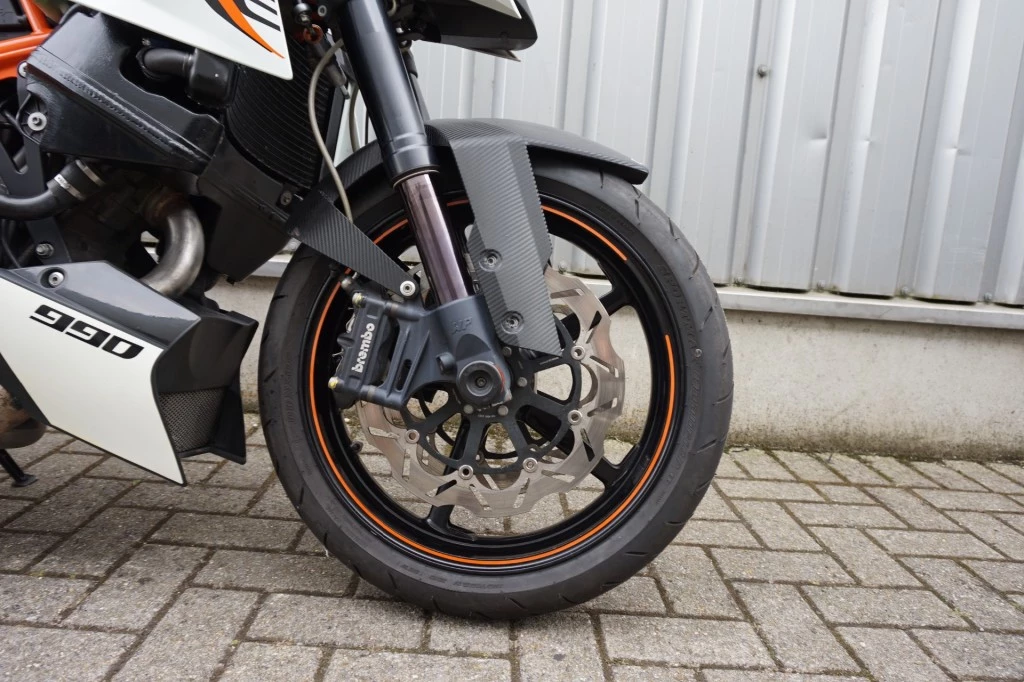 Hoofdafbeelding KTM 990