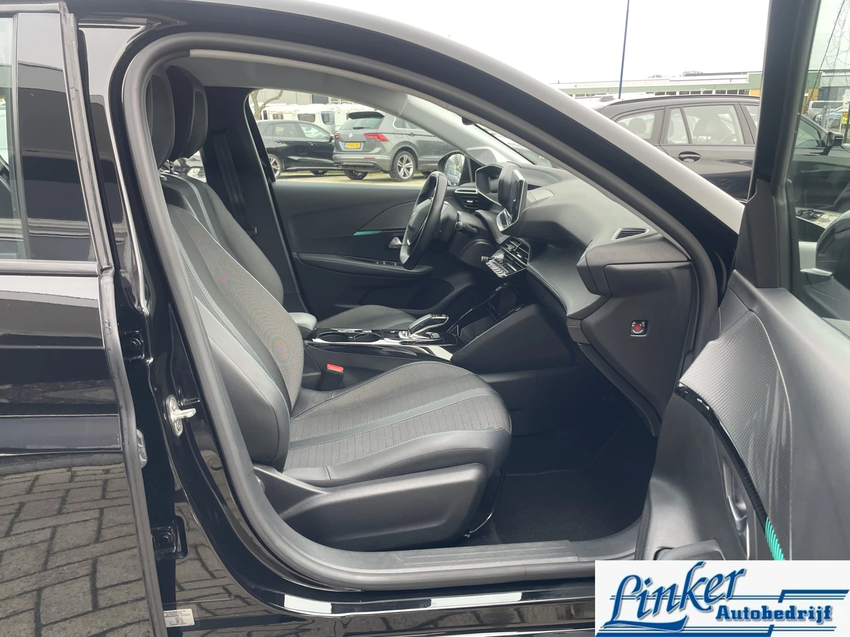 Hoofdafbeelding Peugeot e-208