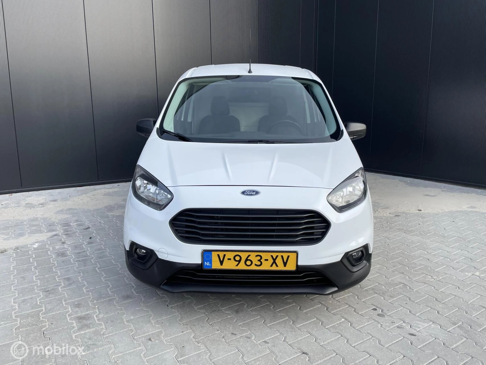 Hoofdafbeelding Ford Transit Courier