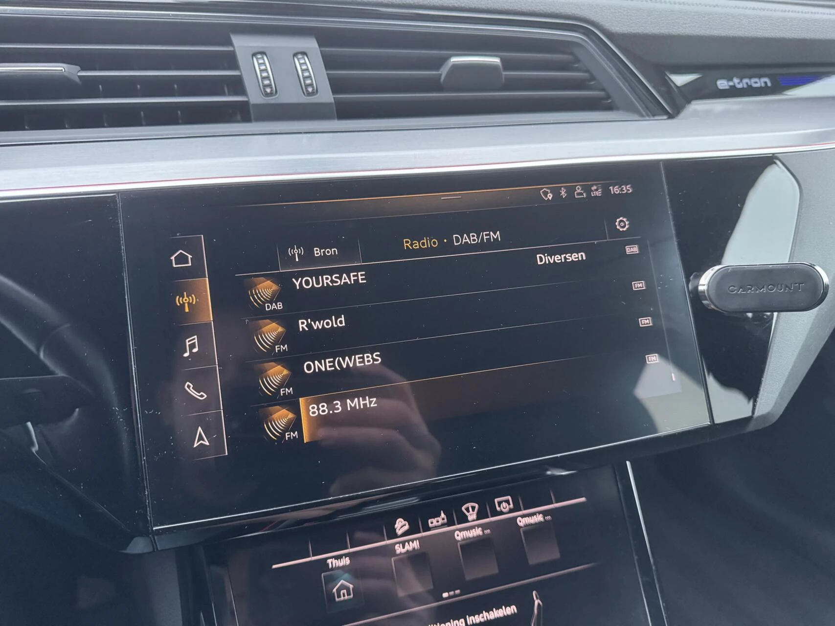 Hoofdafbeelding Audi e-tron