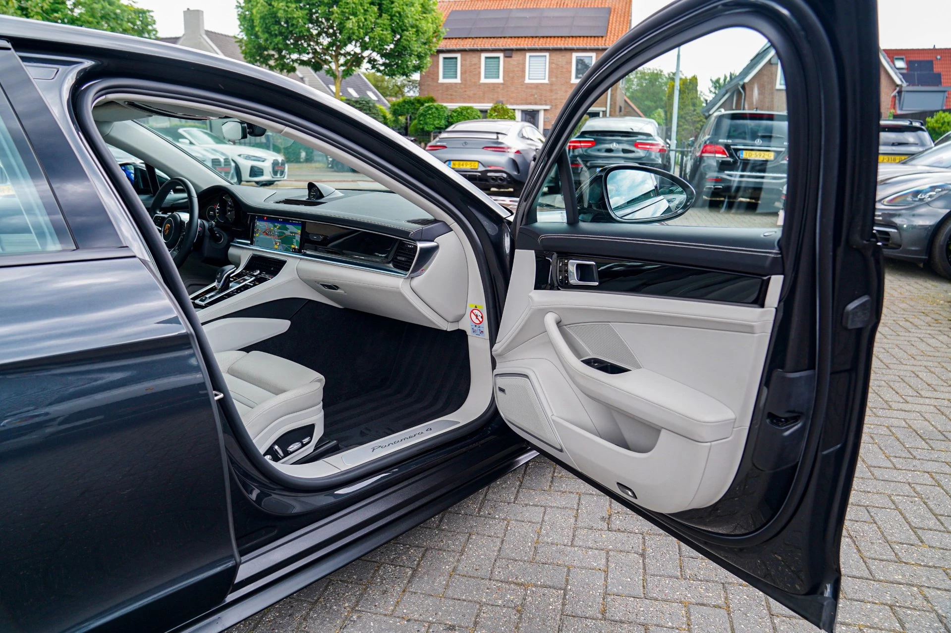 Hoofdafbeelding Porsche Panamera