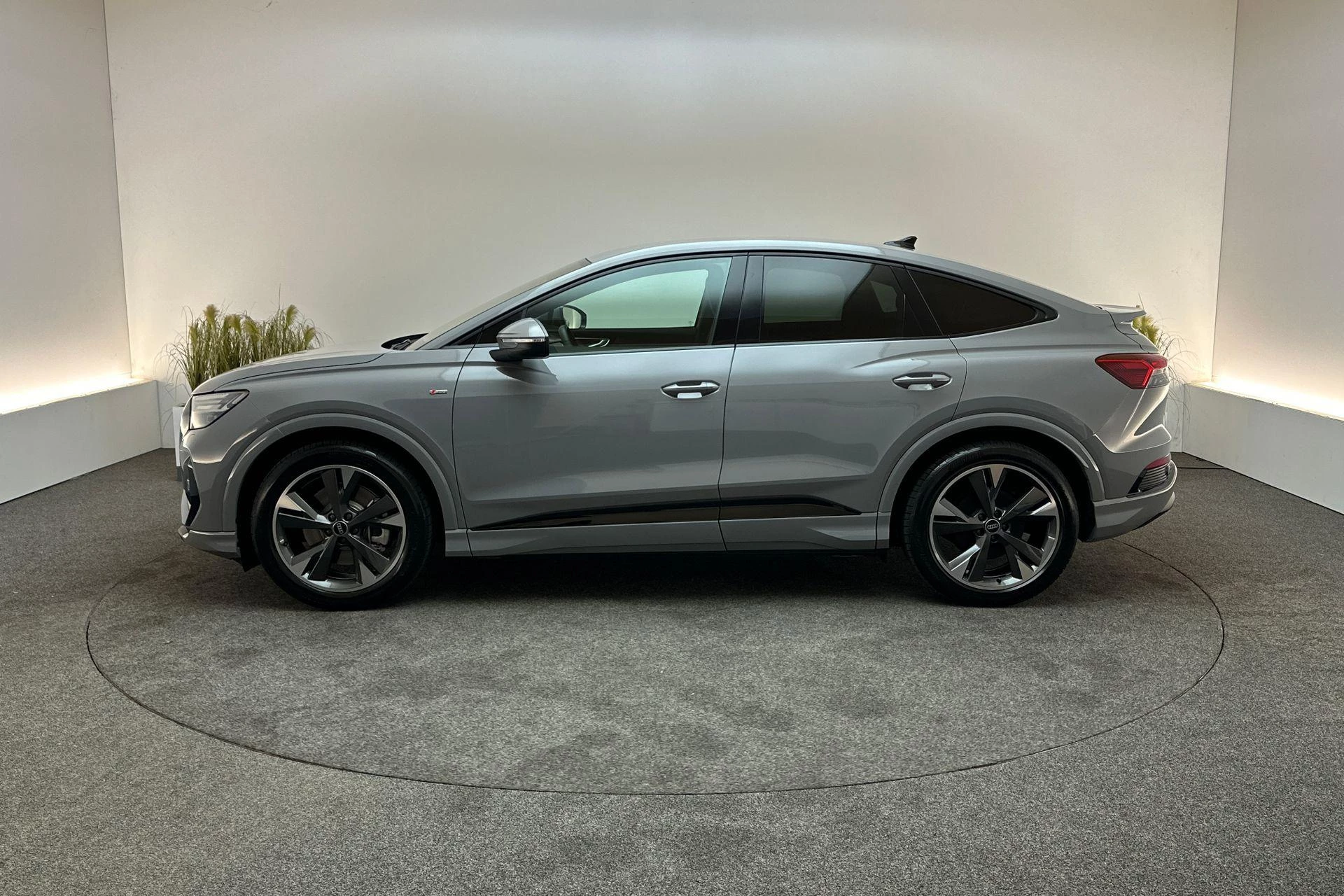 Hoofdafbeelding Audi Q4 e-tron