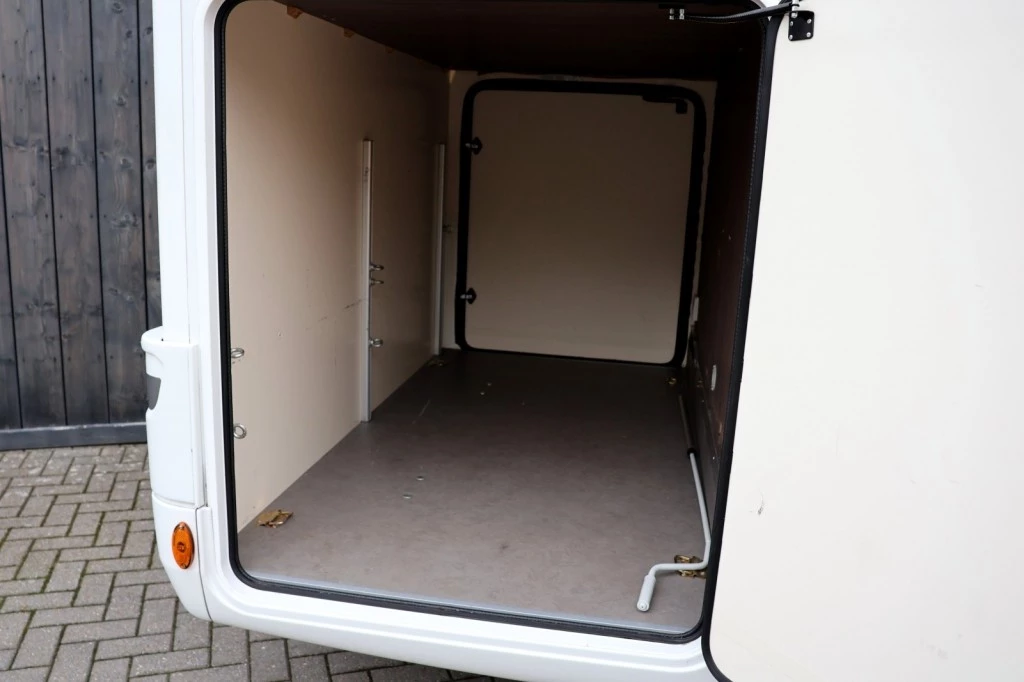 Hoofdafbeelding McLouis Carat 473