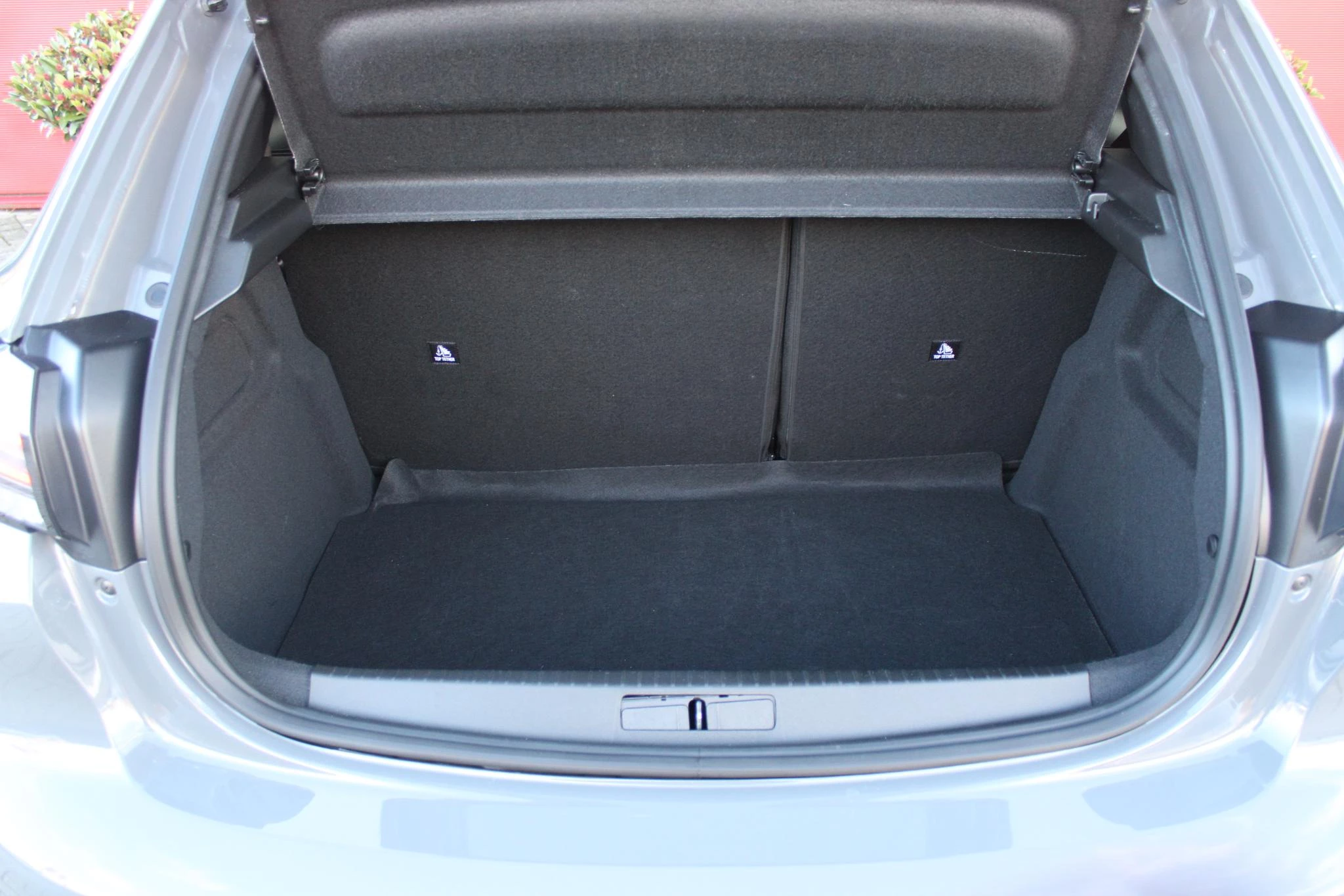 Hoofdafbeelding Peugeot e-208