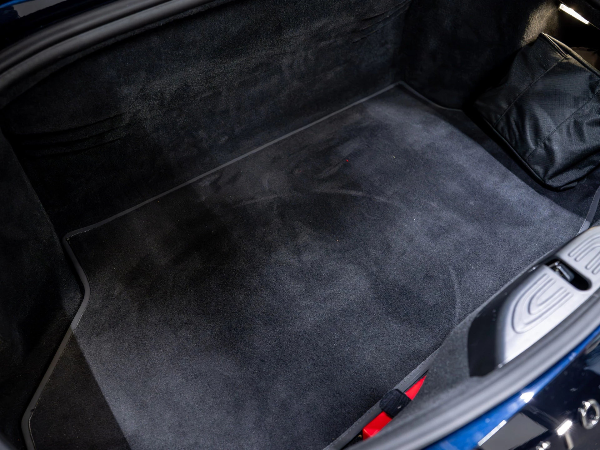 Hoofdafbeelding Aston Martin V8 Vantage