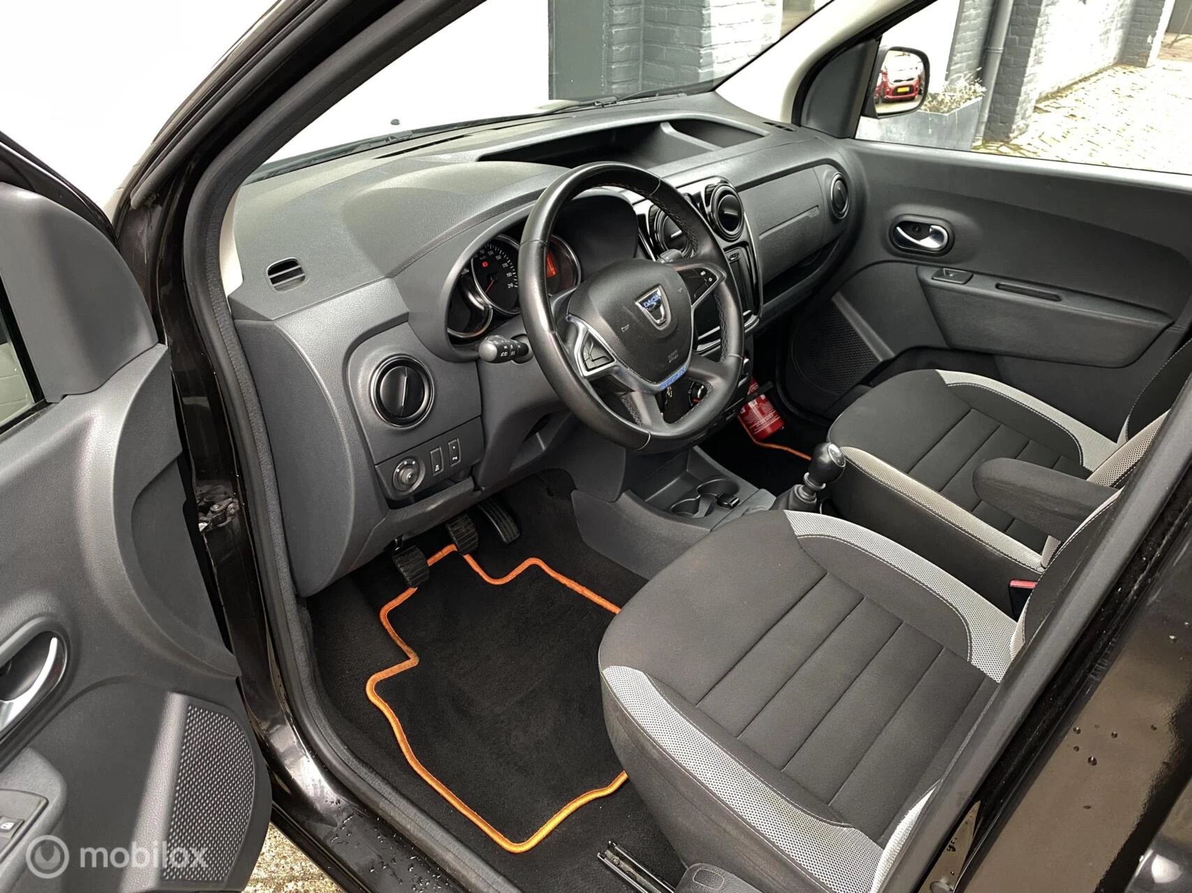 Hoofdafbeelding Dacia Dokker