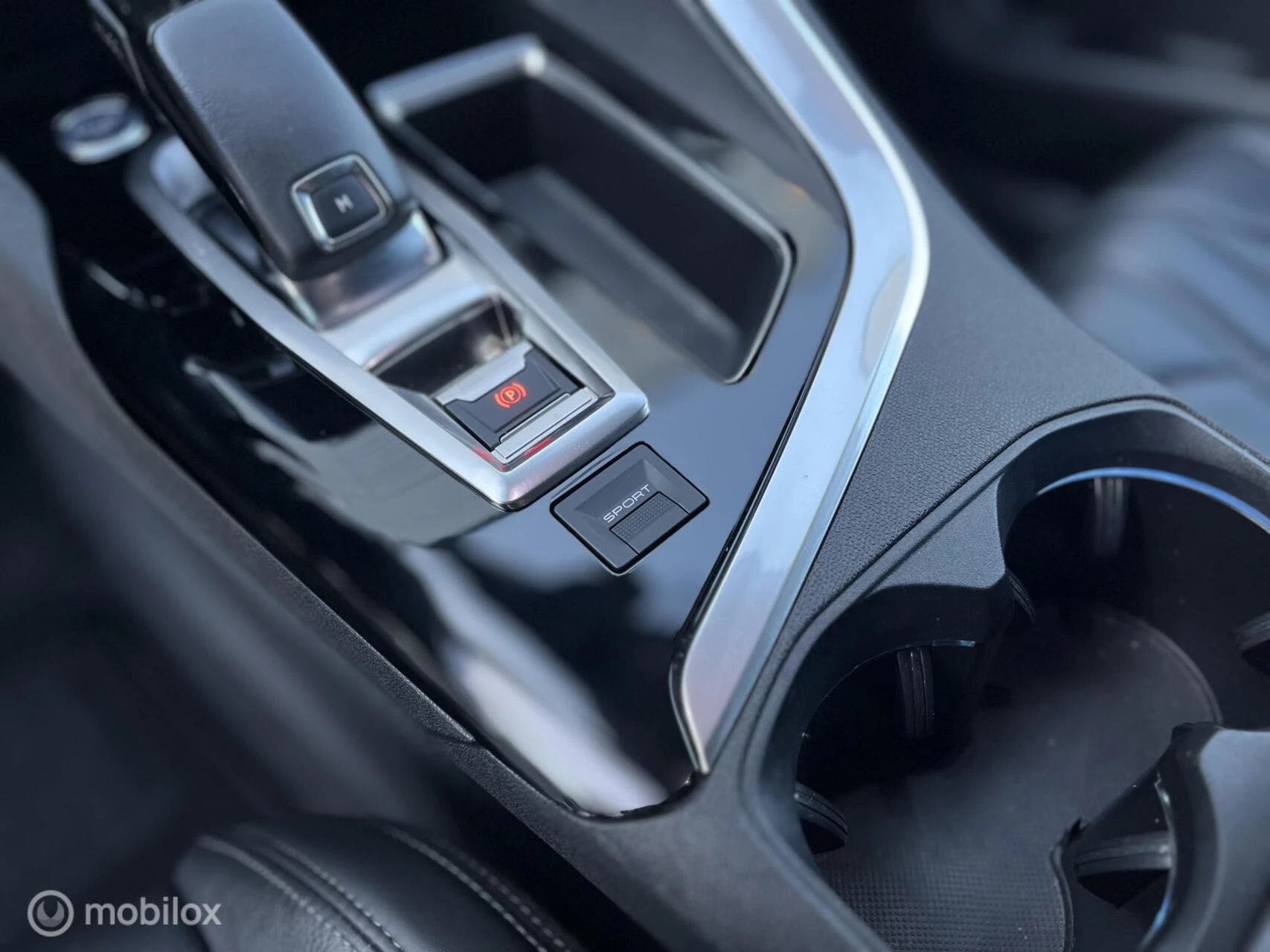 Hoofdafbeelding Peugeot 5008