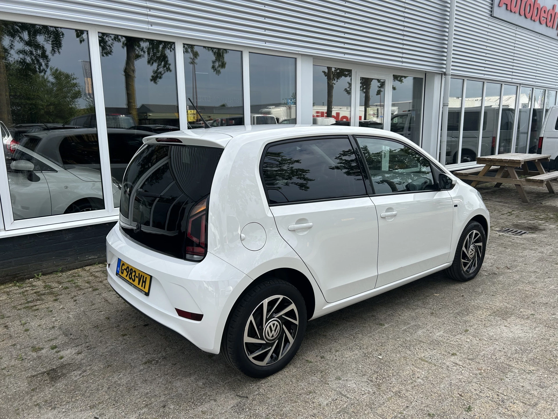 Hoofdafbeelding Volkswagen up!