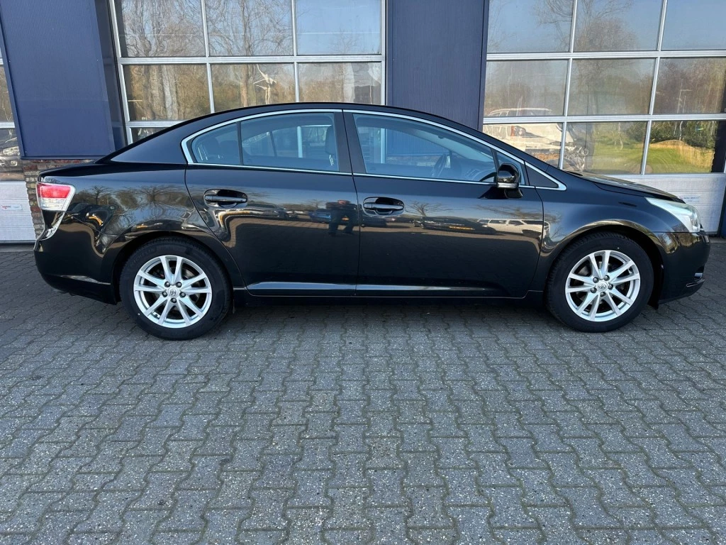 Hoofdafbeelding Toyota Avensis