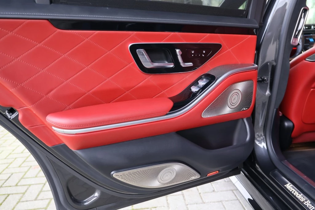 Hoofdafbeelding Mercedes-Benz S-Klasse