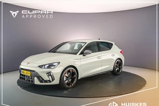 CUPRA Leon Business 1.5 TSI eHybrid 204pk DSG Automaat Adaptive cruise control, Stuurwiel verwarmd, Achteruitrijcamera, Navigatie, LED verlichting, Stoelverwarming, Parkeersensoren, App connect