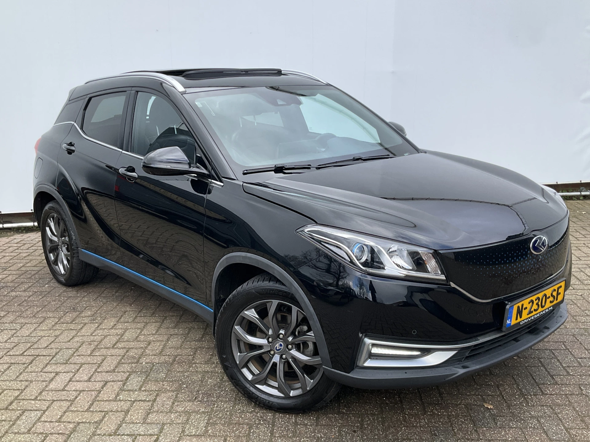 Hoofdafbeelding Seres 3