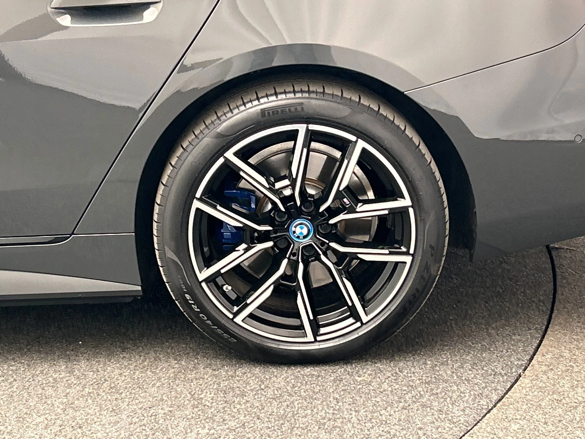 Hoofdafbeelding BMW i4