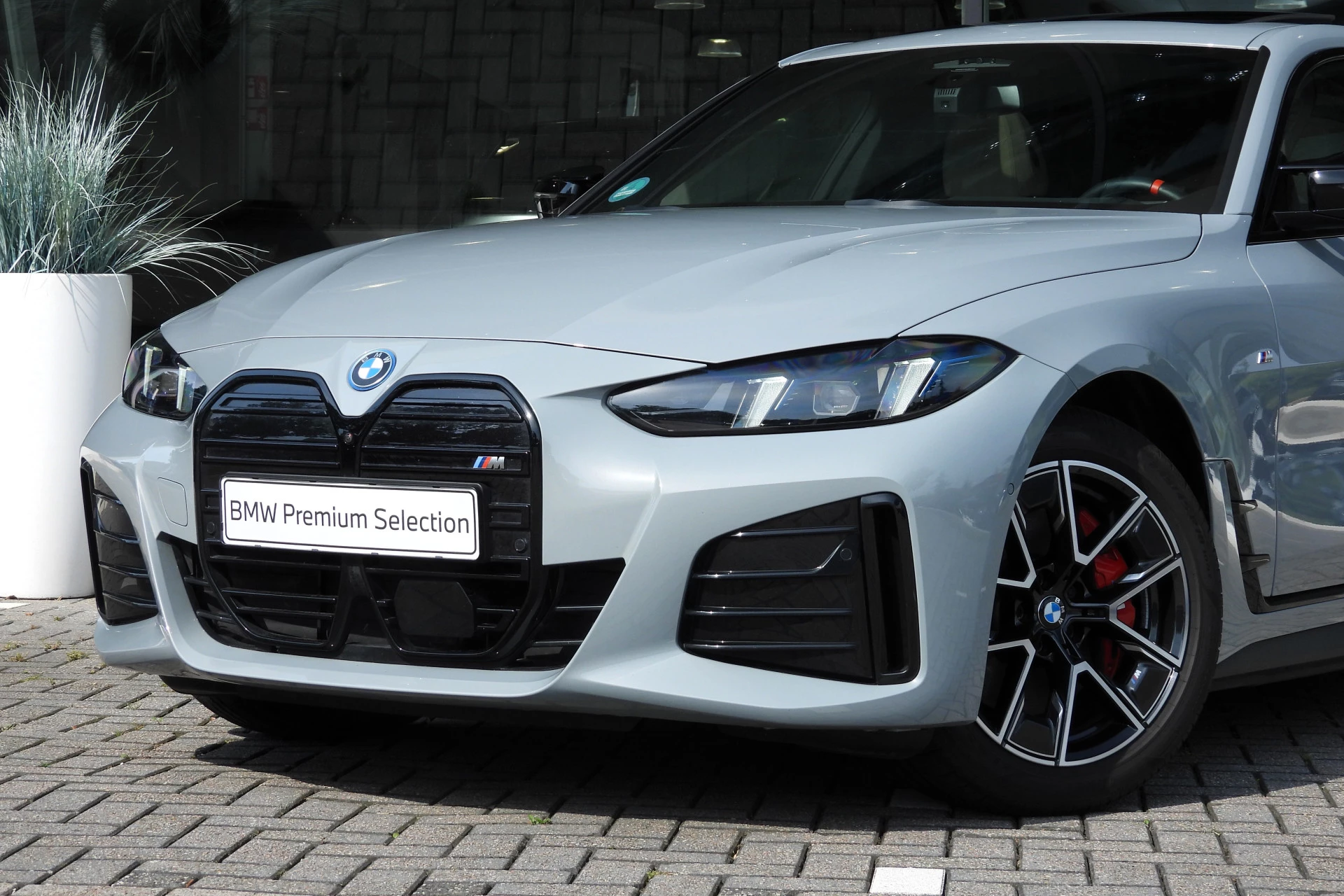 Hoofdafbeelding BMW i4