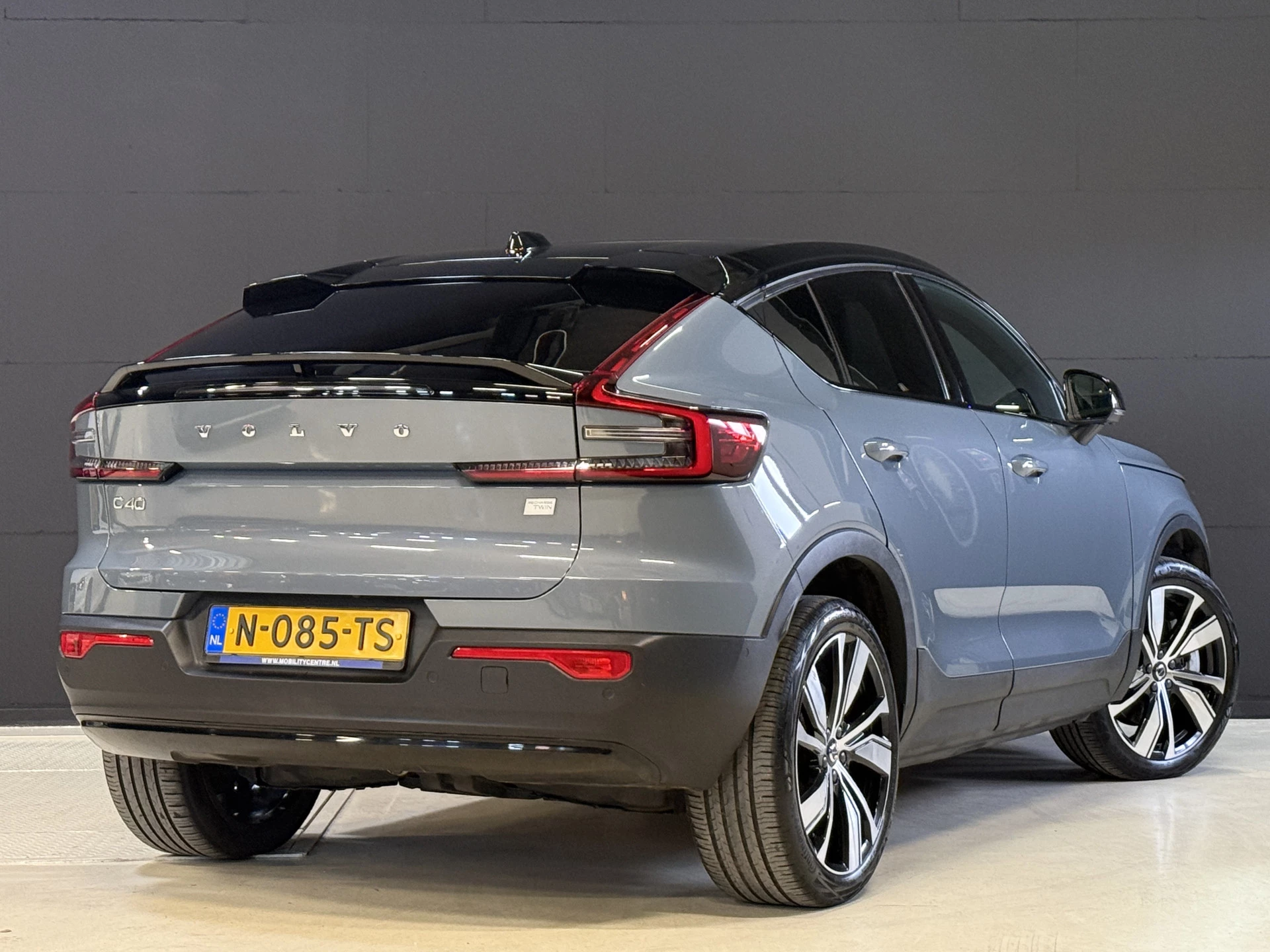 Hoofdafbeelding Volvo C40