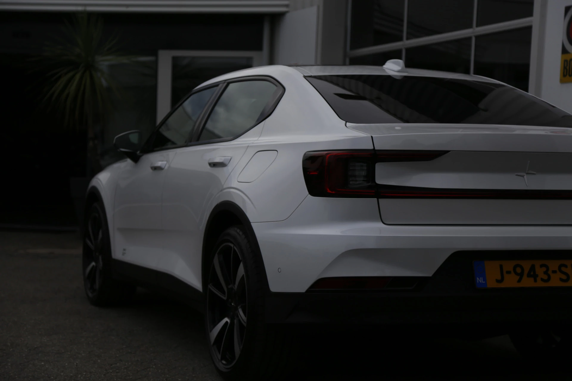 Hoofdafbeelding Polestar 2