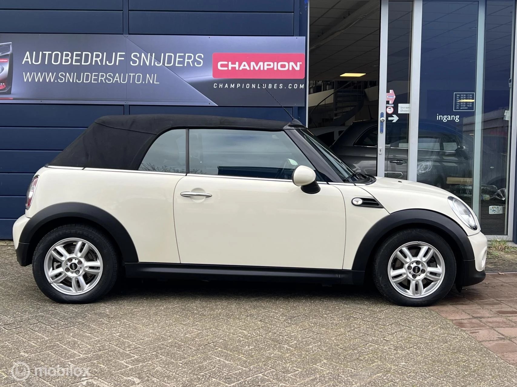 Hoofdafbeelding MINI One Cabrio