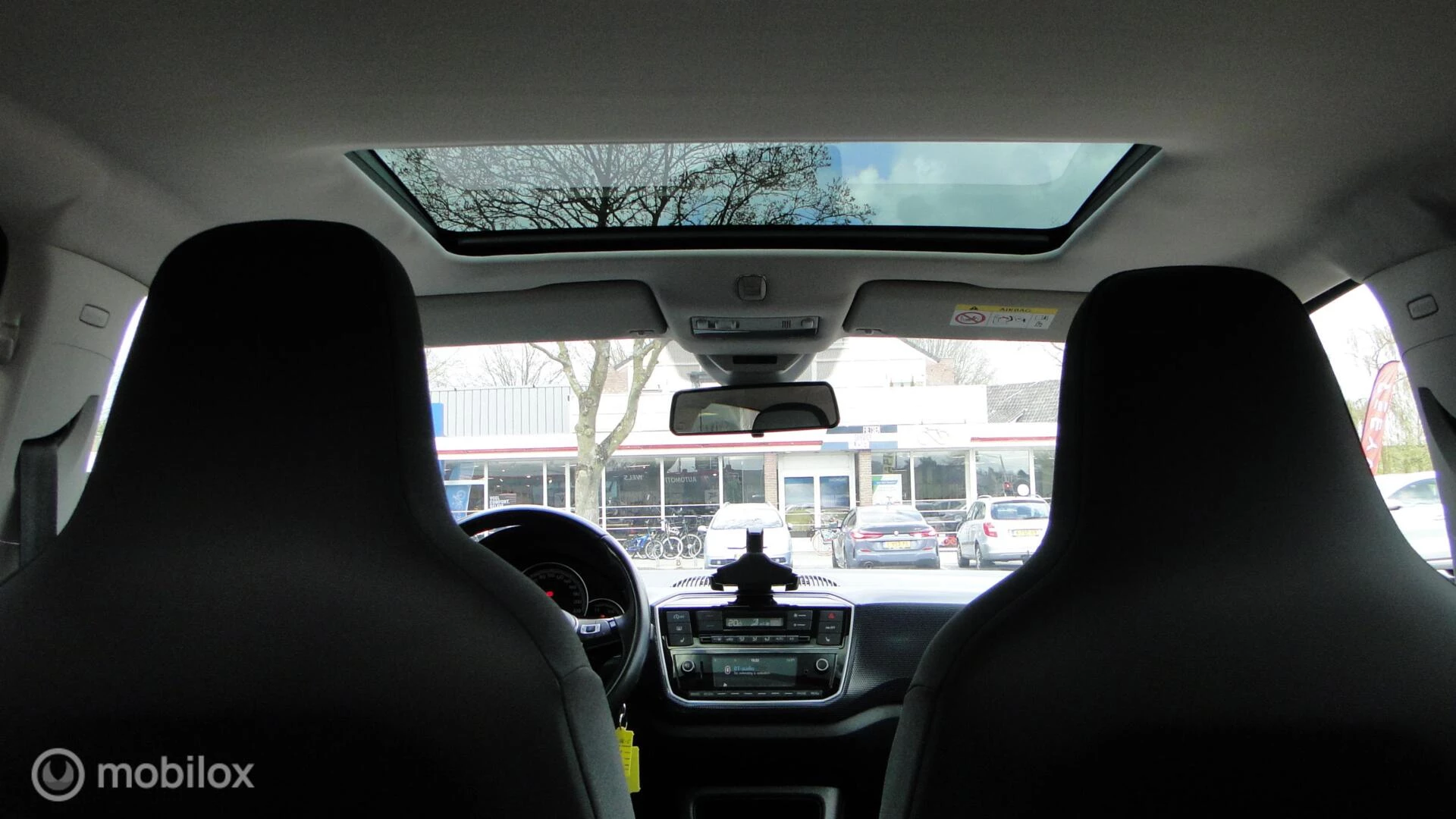 Hoofdafbeelding Volkswagen up!