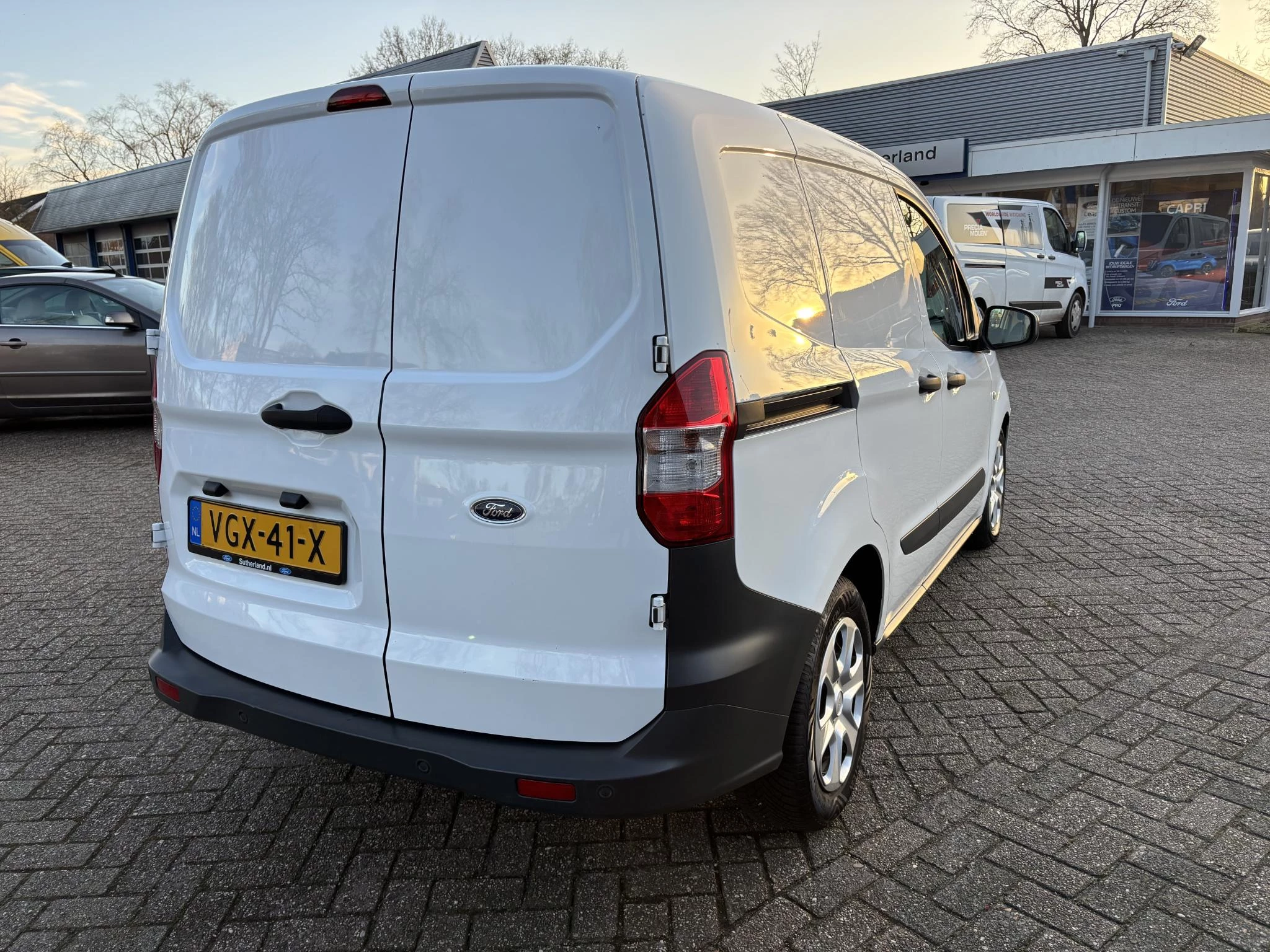 Hoofdafbeelding Ford Transit Courier
