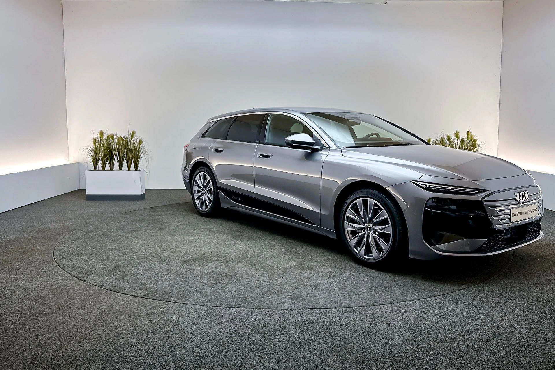 Hoofdafbeelding Audi A6 Avant e-tron