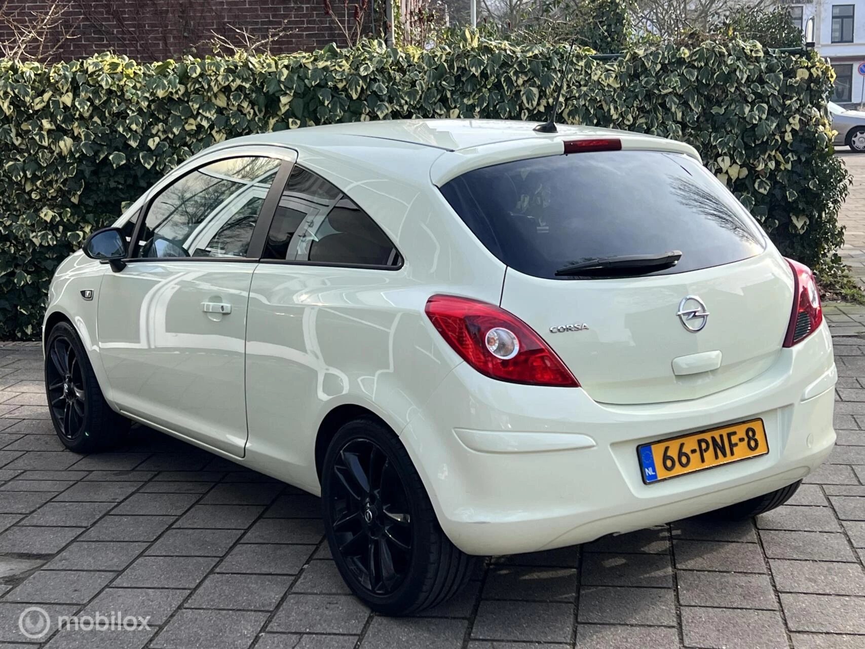 Hoofdafbeelding Opel Corsa