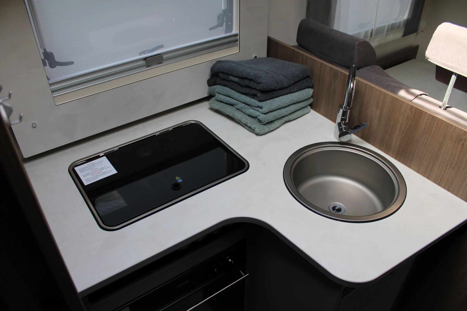 Hoofdafbeelding Carado T680/T447T