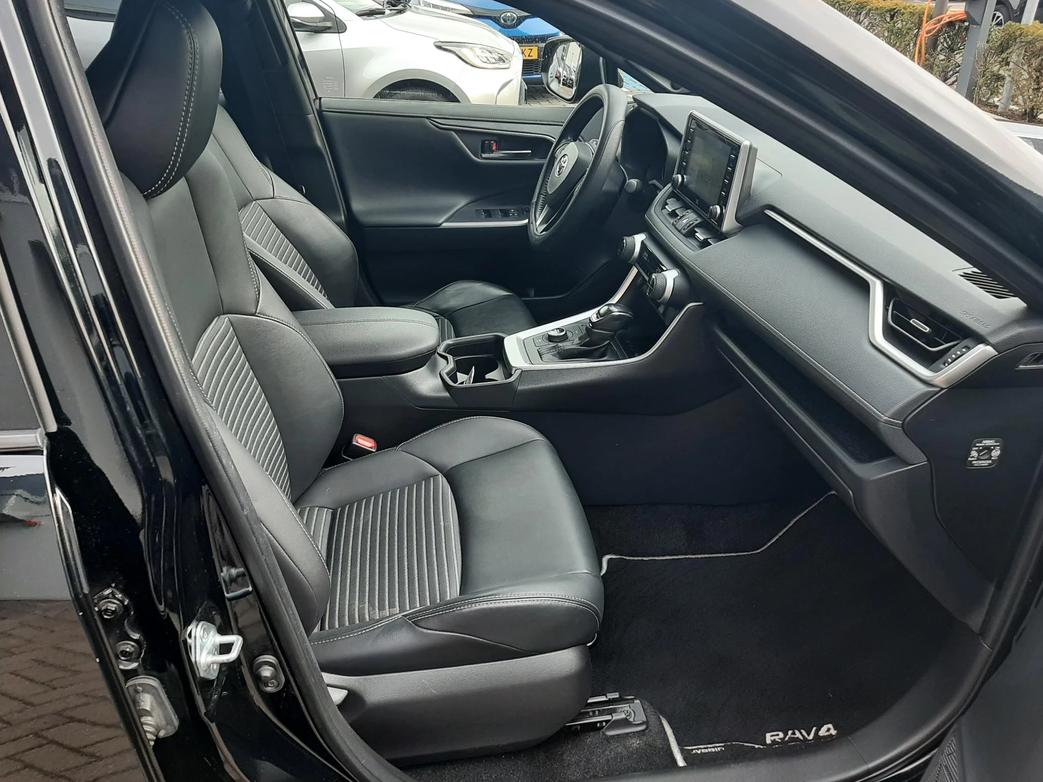 Hoofdafbeelding Toyota RAV4