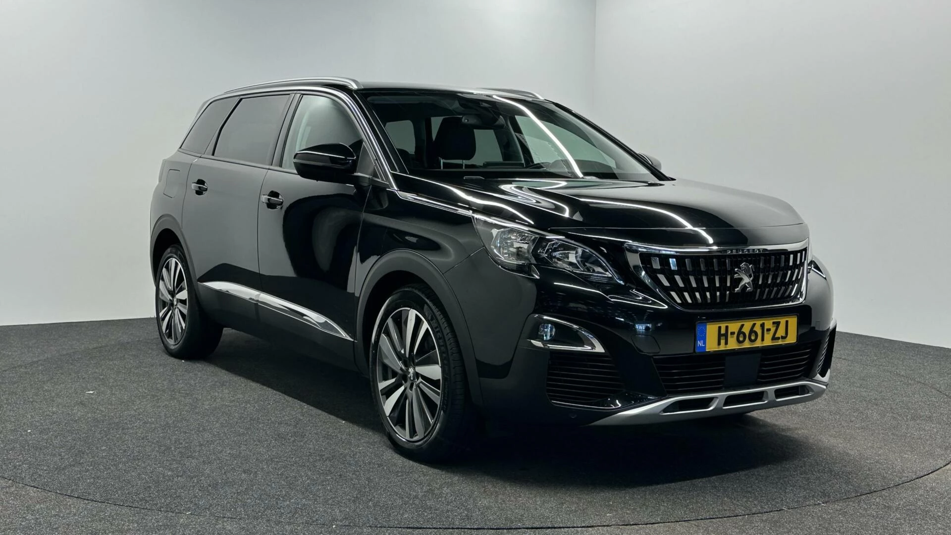 Hoofdafbeelding Peugeot 5008