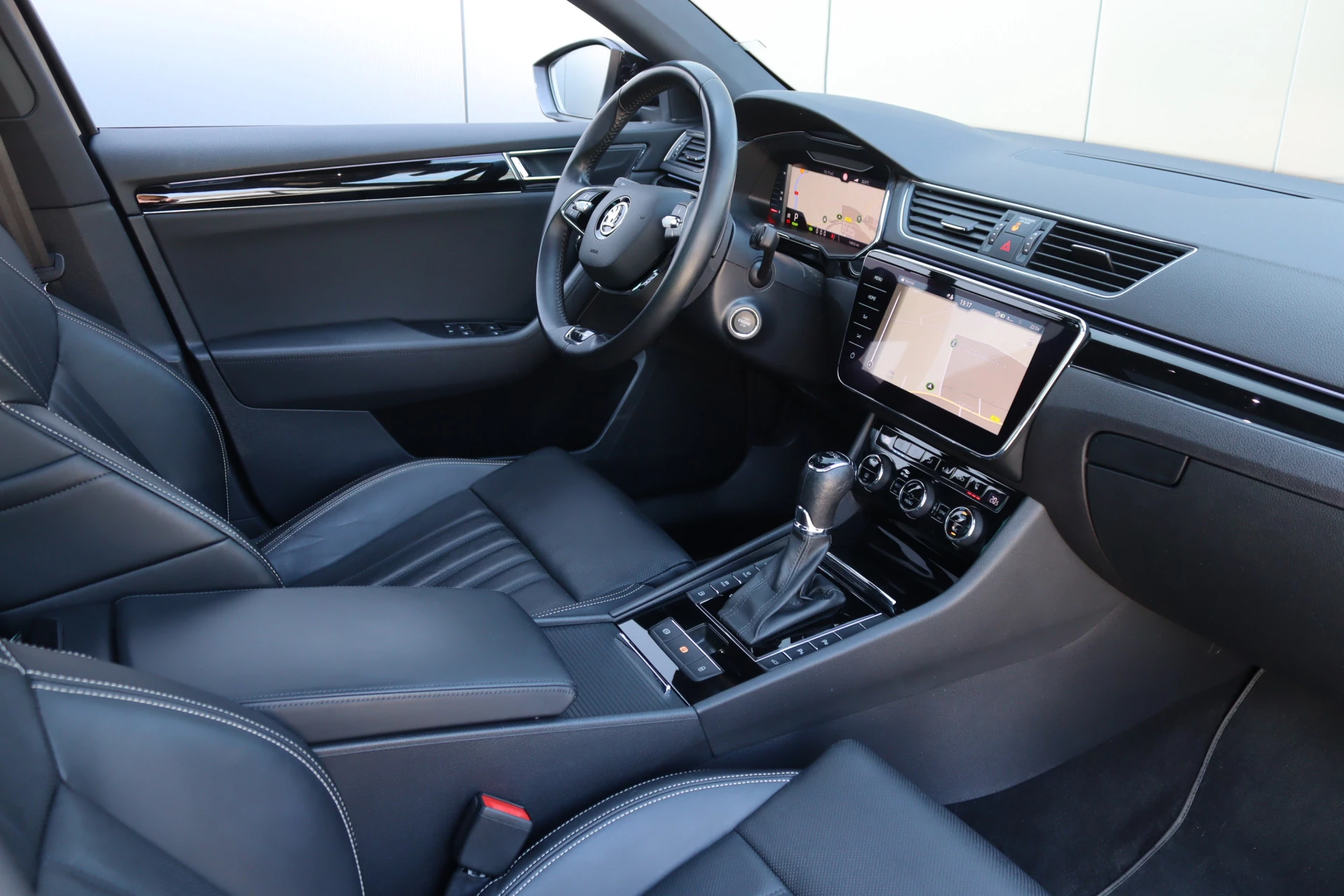 Hoofdafbeelding Škoda Superb