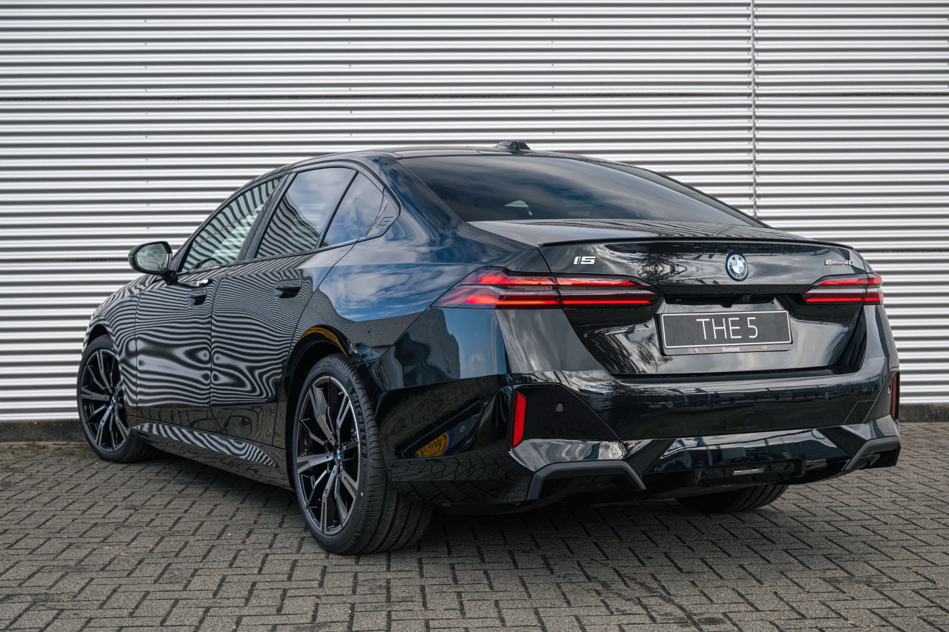 Hoofdafbeelding BMW i5
