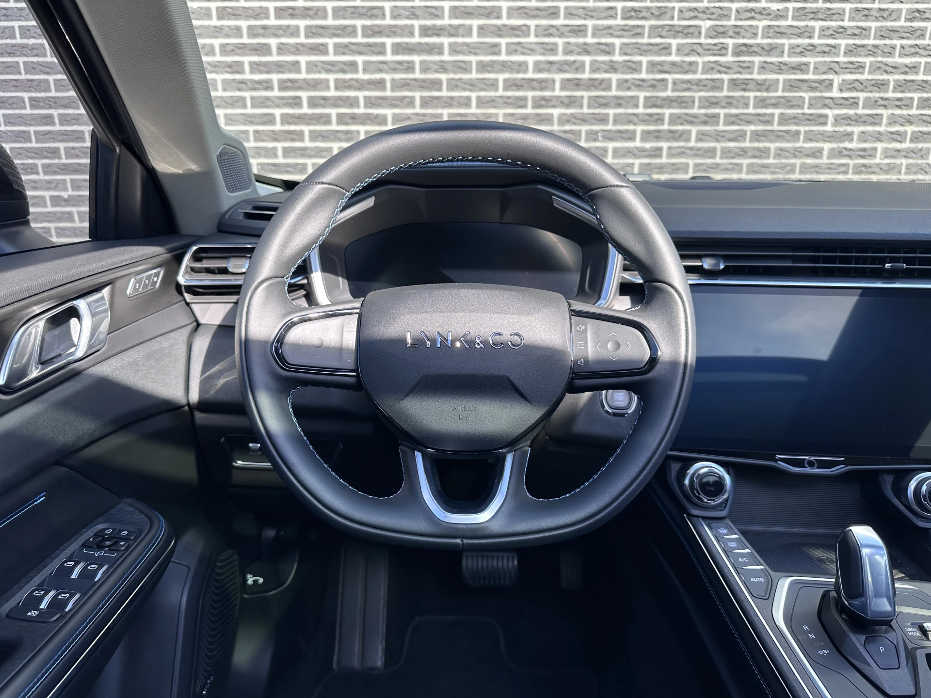 Hoofdafbeelding Lynk & Co 01