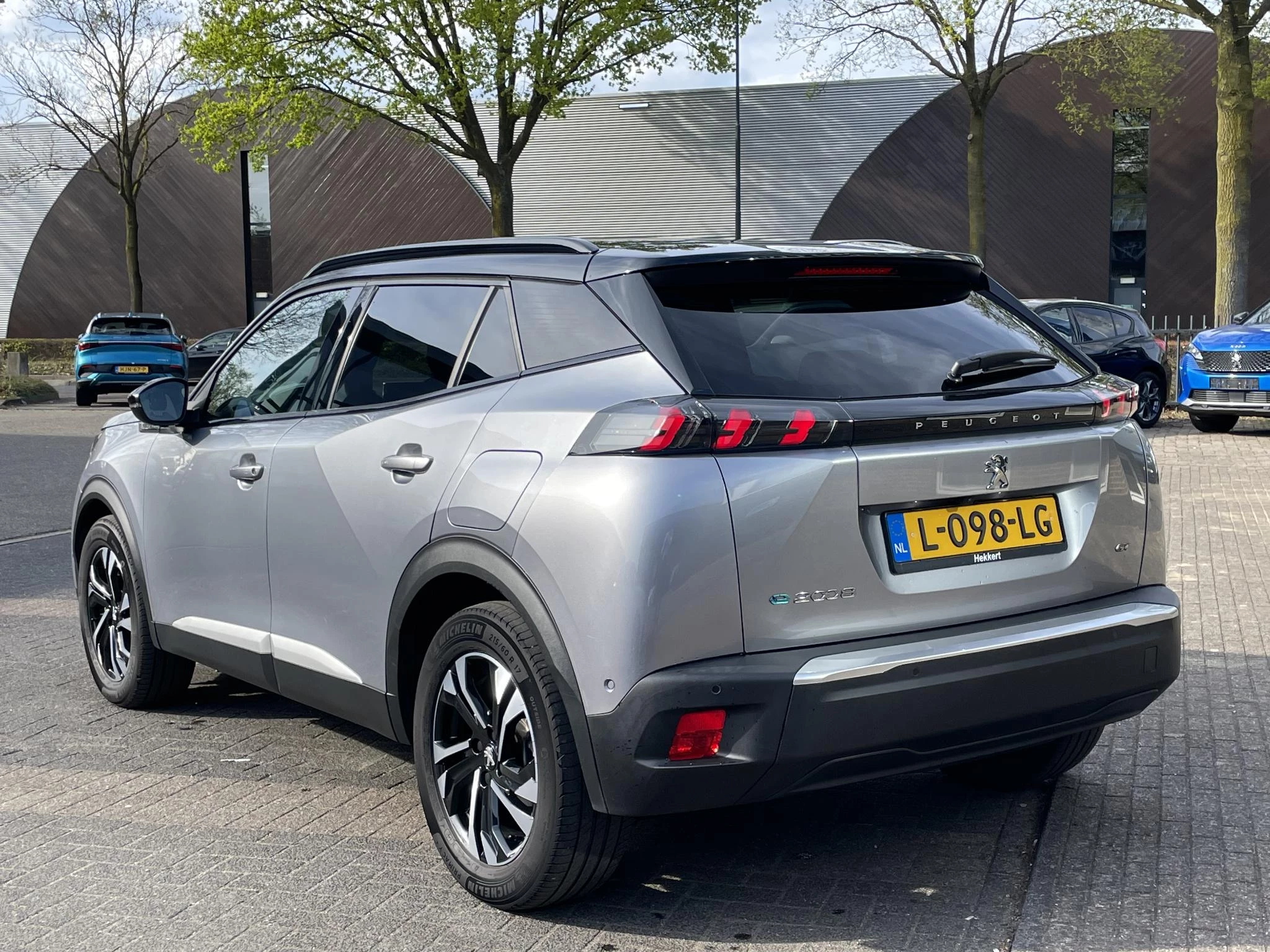 Hoofdafbeelding Peugeot e-2008