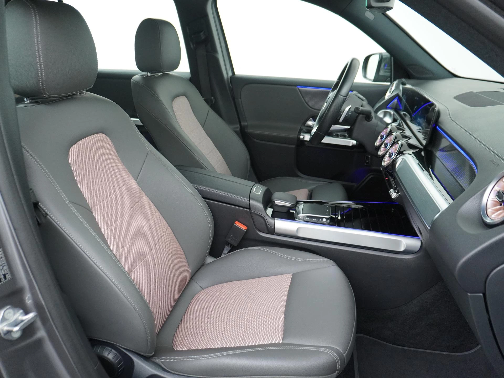 Hoofdafbeelding Mercedes-Benz EQB