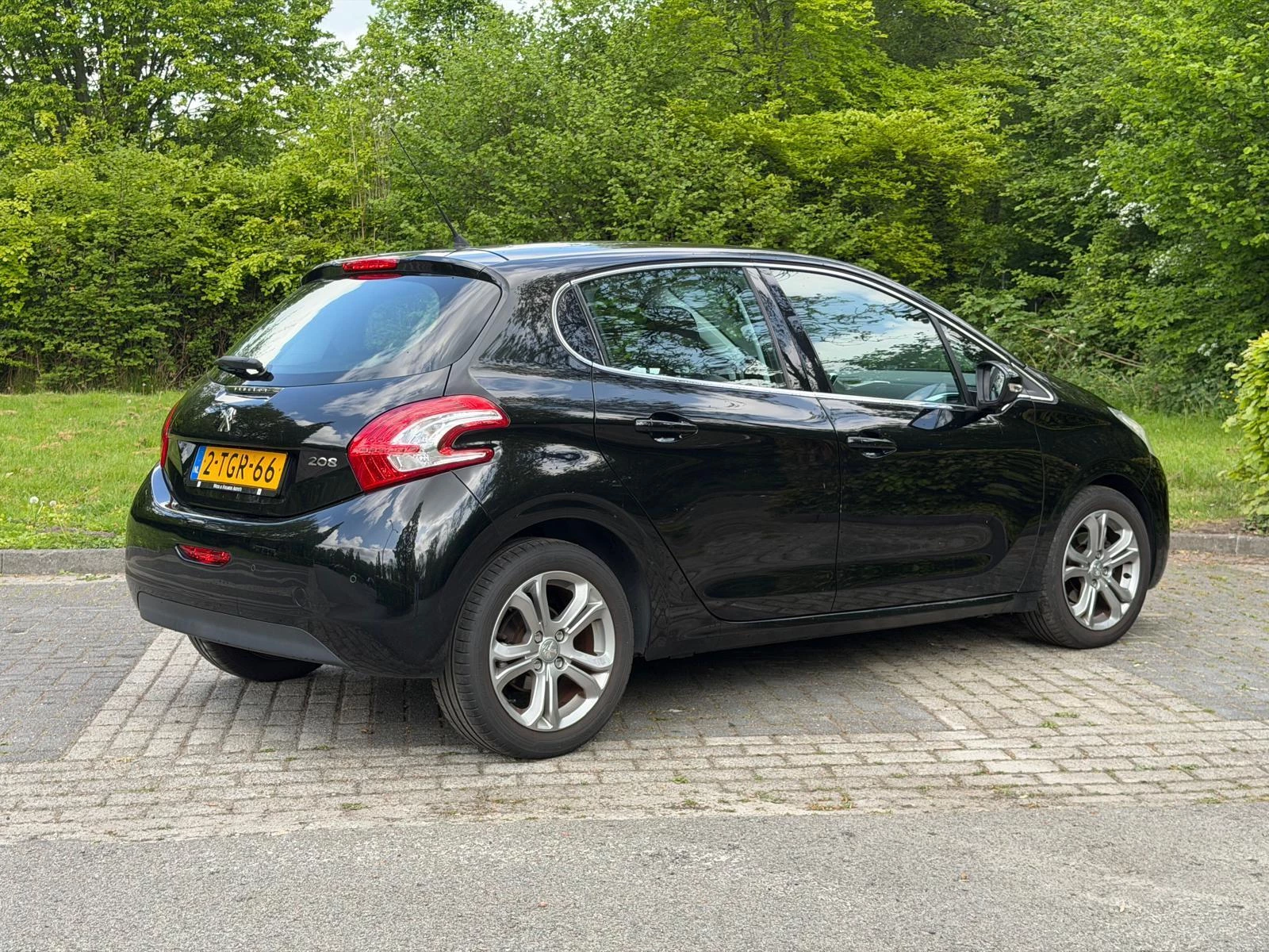 Hoofdafbeelding Peugeot 208
