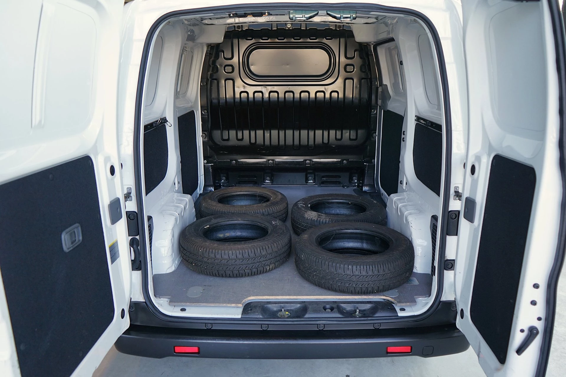 Hoofdafbeelding Nissan NV200