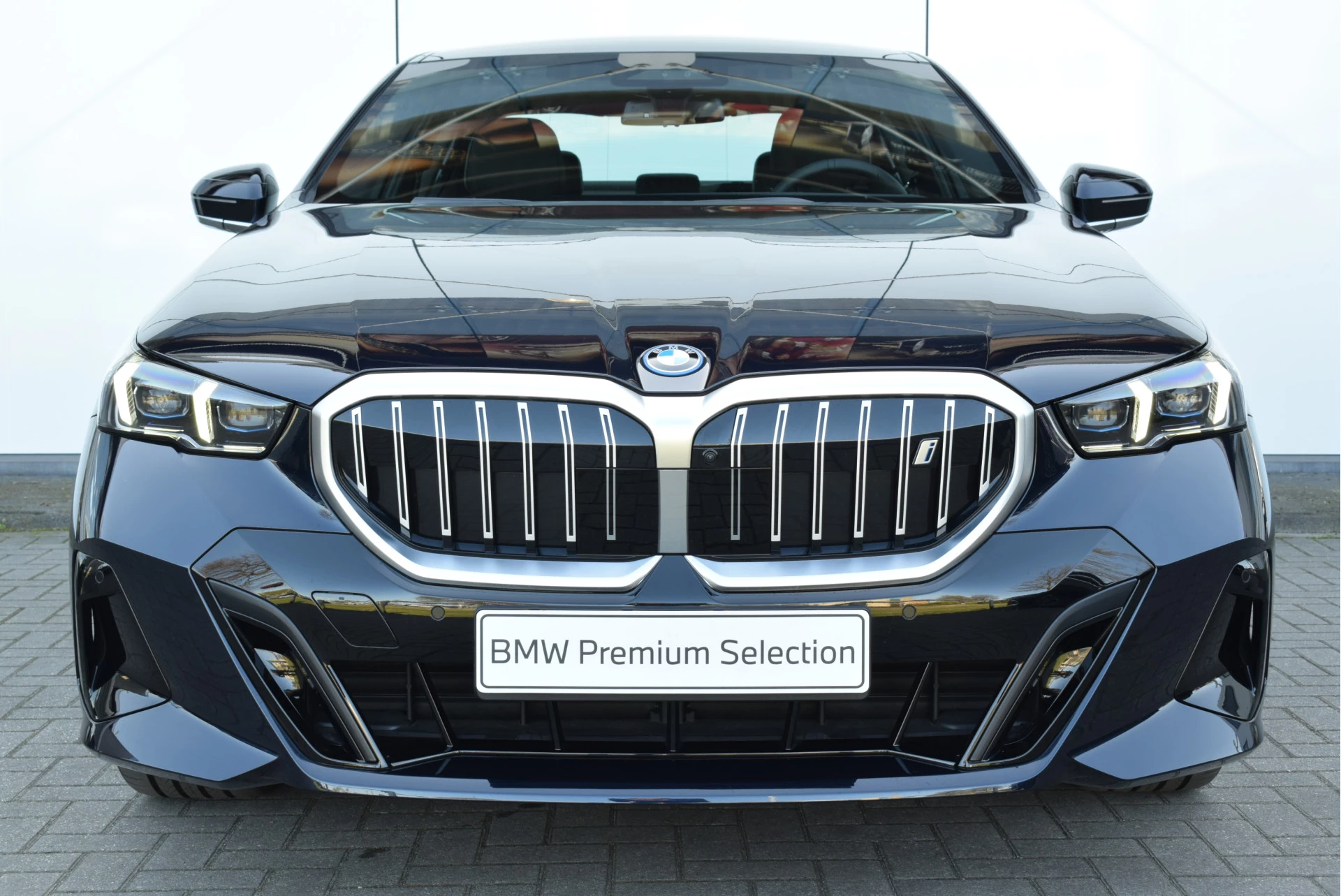 Hoofdafbeelding BMW i5