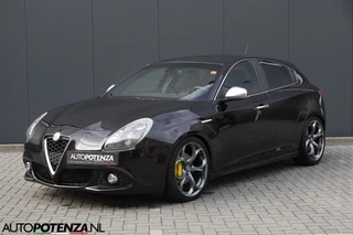 Hoofdafbeelding Alfa Romeo Giulietta Alfa Romeo Giulietta 1.4 T Distinctive Leder Cruise 19" TCT