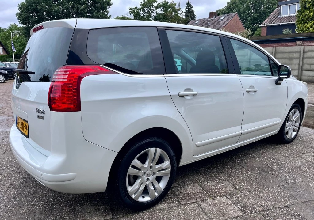 Hoofdafbeelding Peugeot 5008