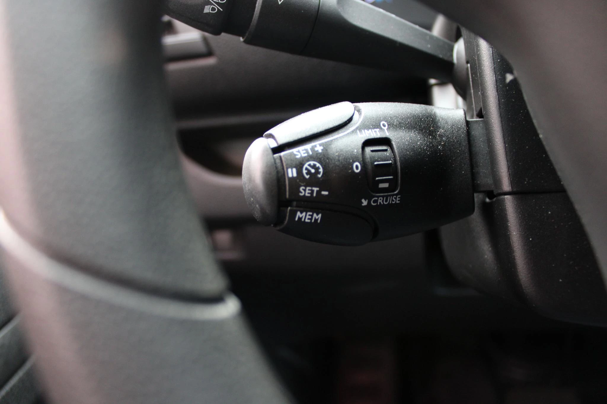 Hoofdafbeelding Peugeot e-Expert