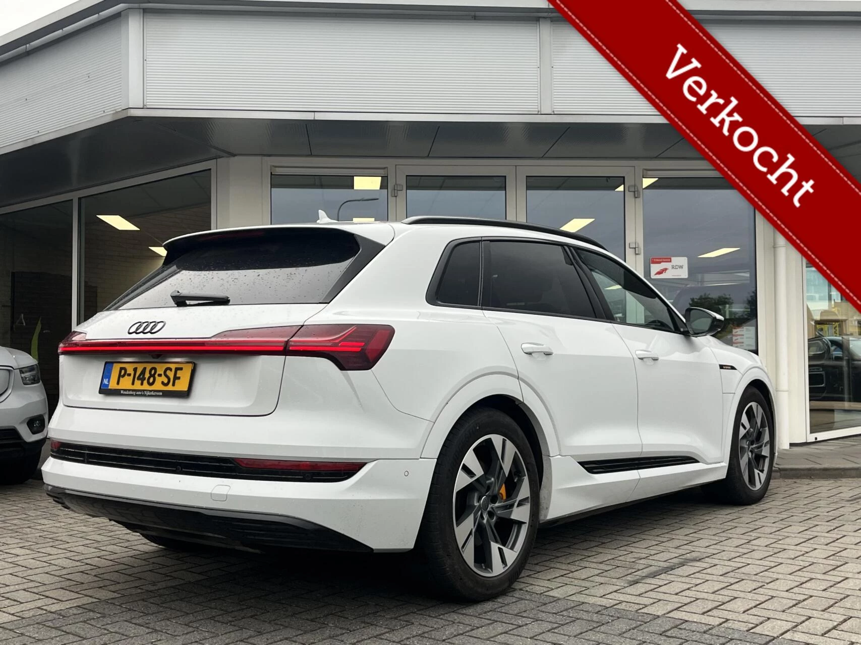 Hoofdafbeelding Audi e-tron