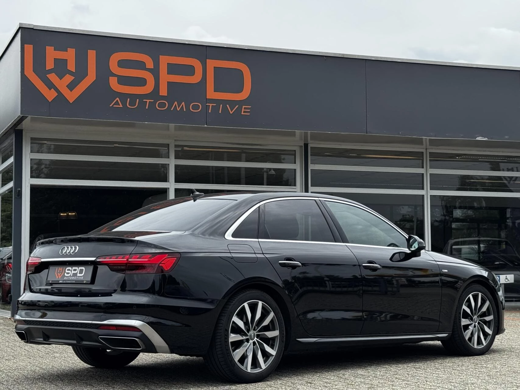 Hoofdafbeelding Audi A4