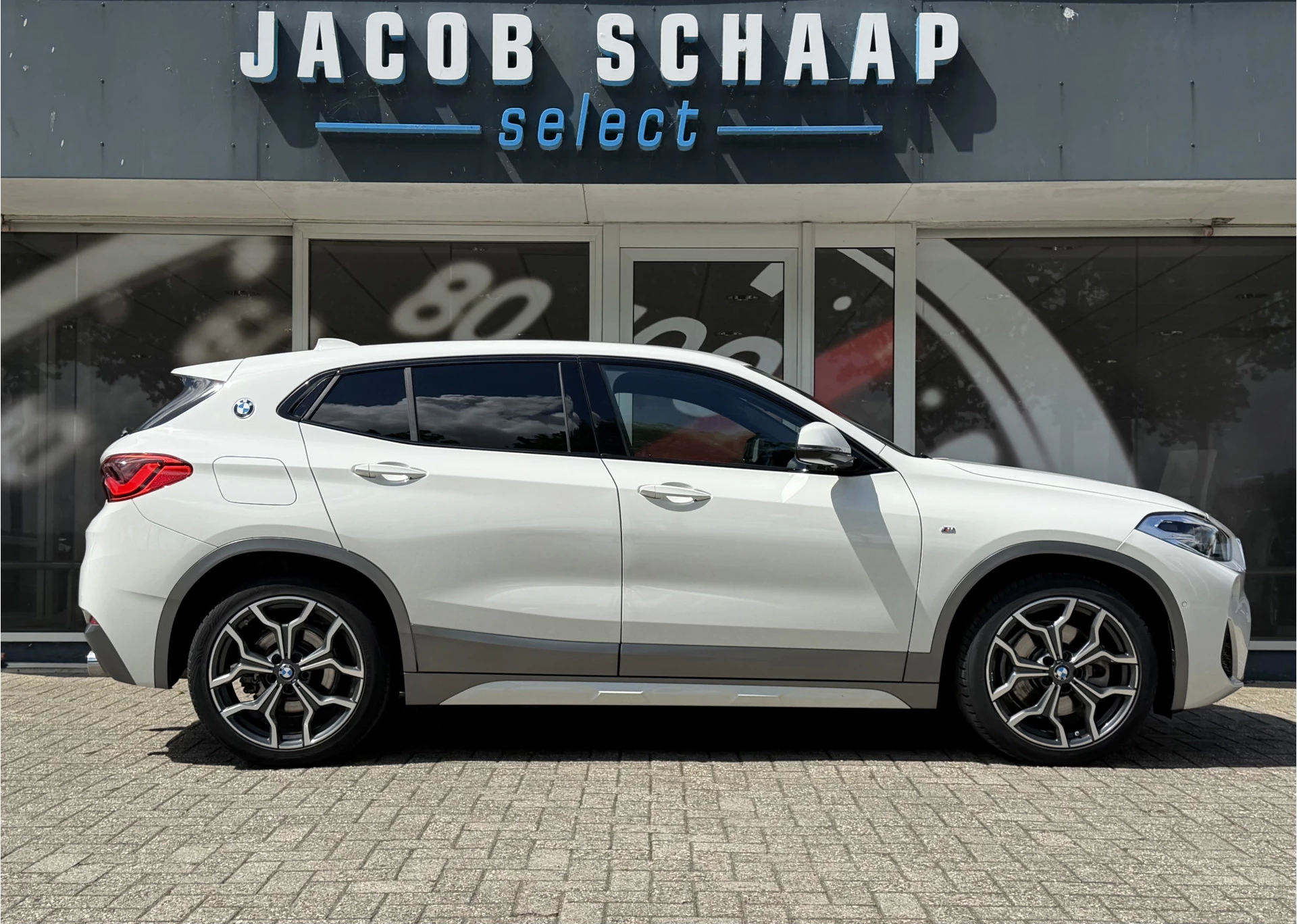 Hoofdafbeelding BMW X2