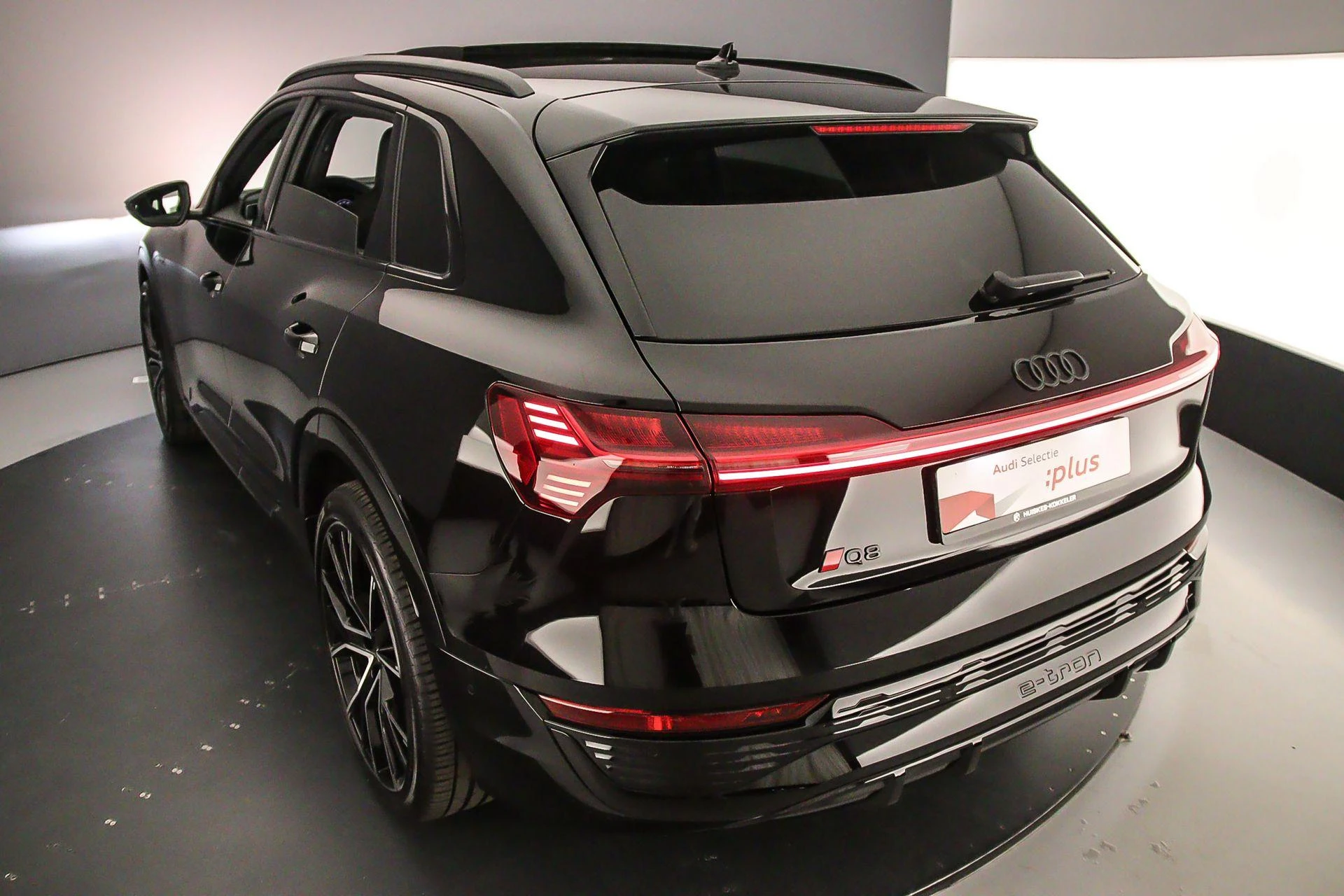 Hoofdafbeelding Audi Q8 e-tron