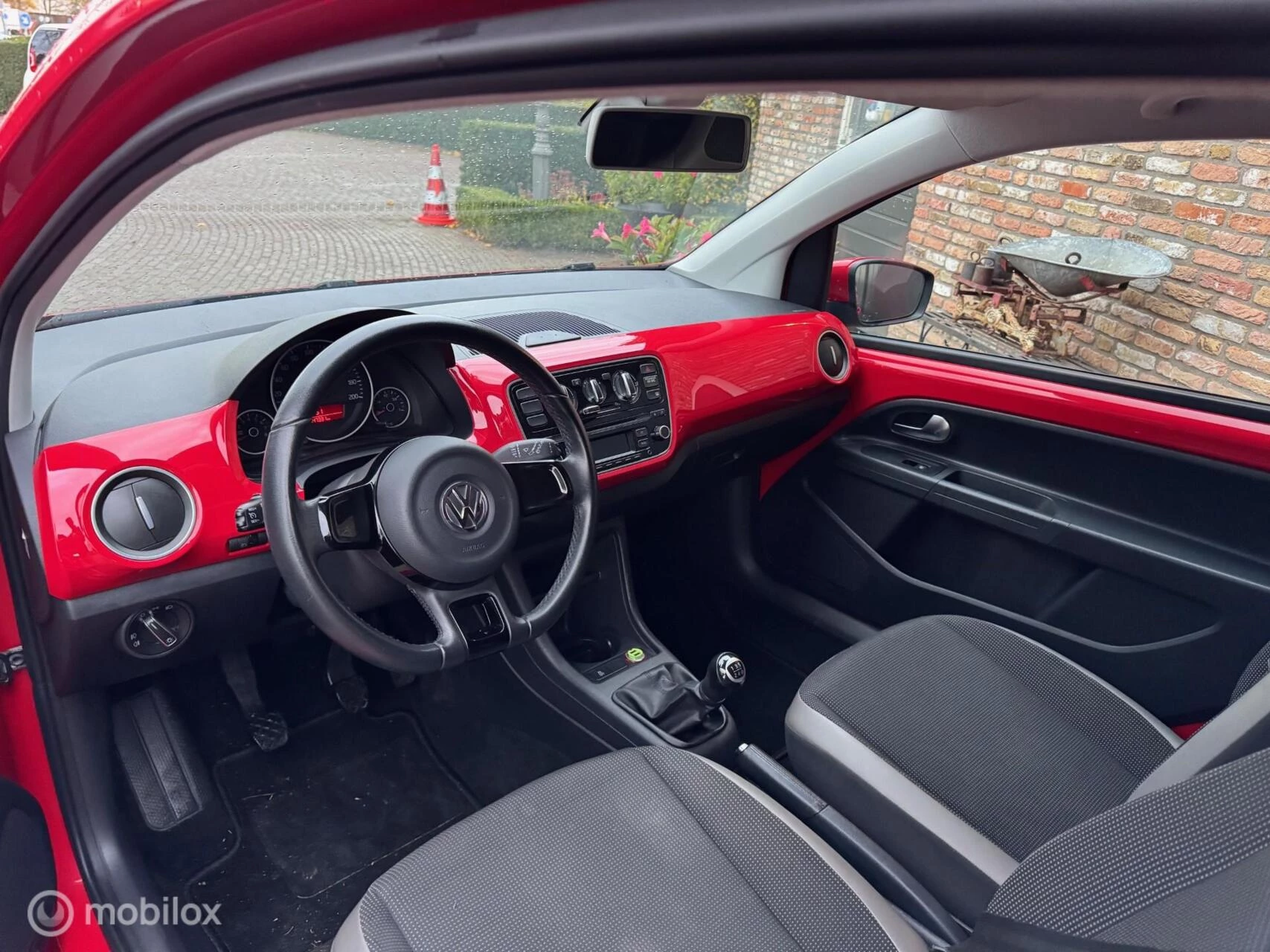 Hoofdafbeelding Volkswagen up!