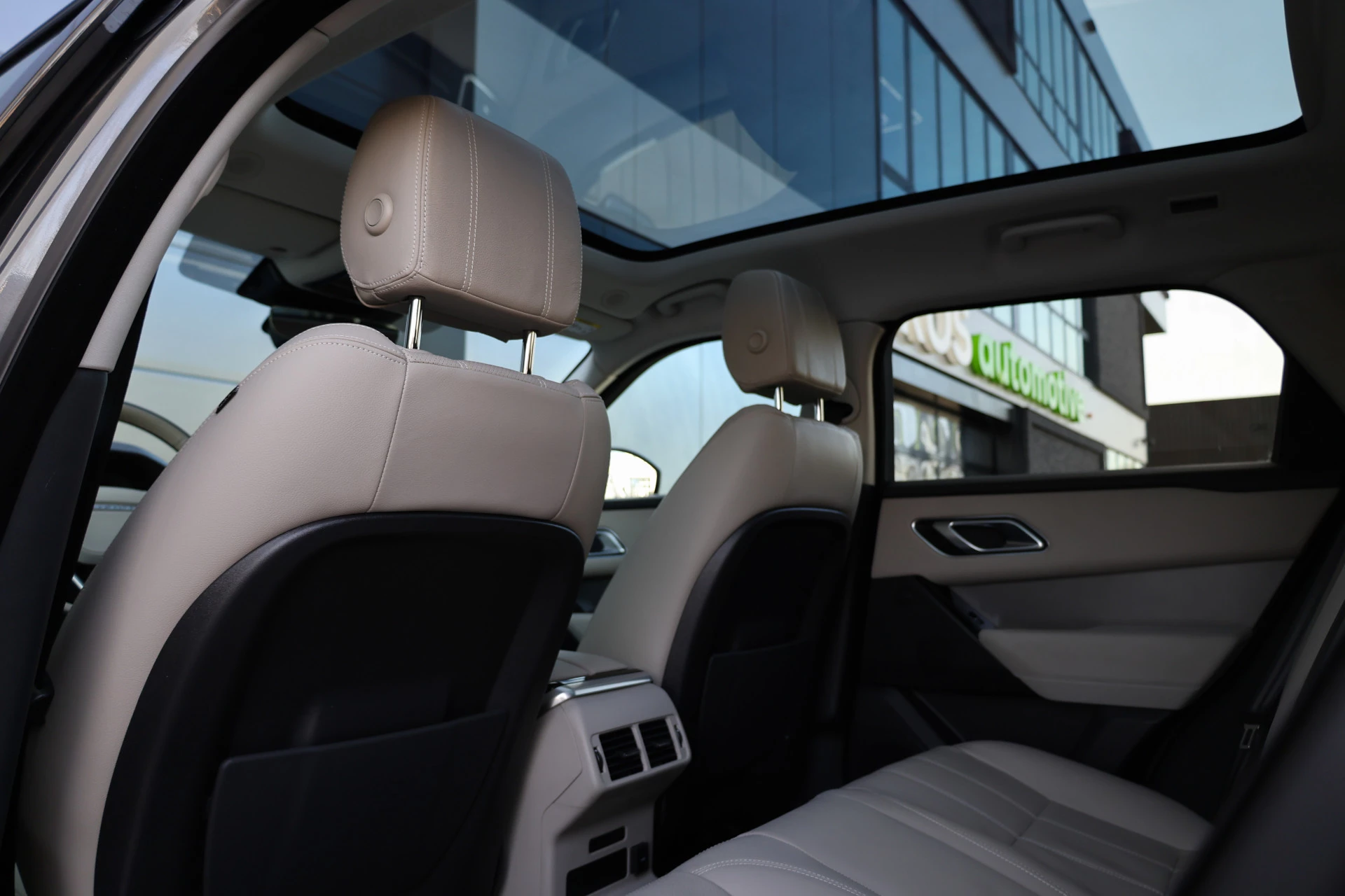 Hoofdafbeelding Land Rover Range Rover Velar