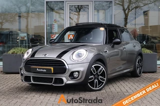 Hoofdafbeelding MINI 5-deurs Mini Cooper JCW 1.5 136PK 5-Deurs AUT | Pano | Navi | Stoelverwarming | LED | Climate