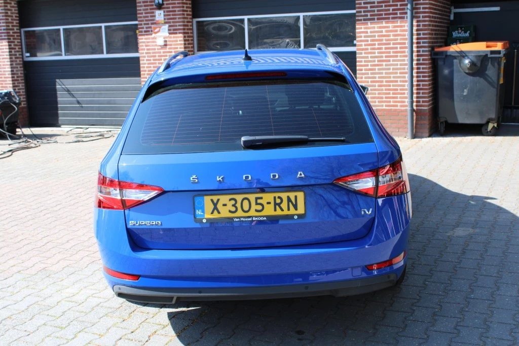 Hoofdafbeelding Škoda Superb