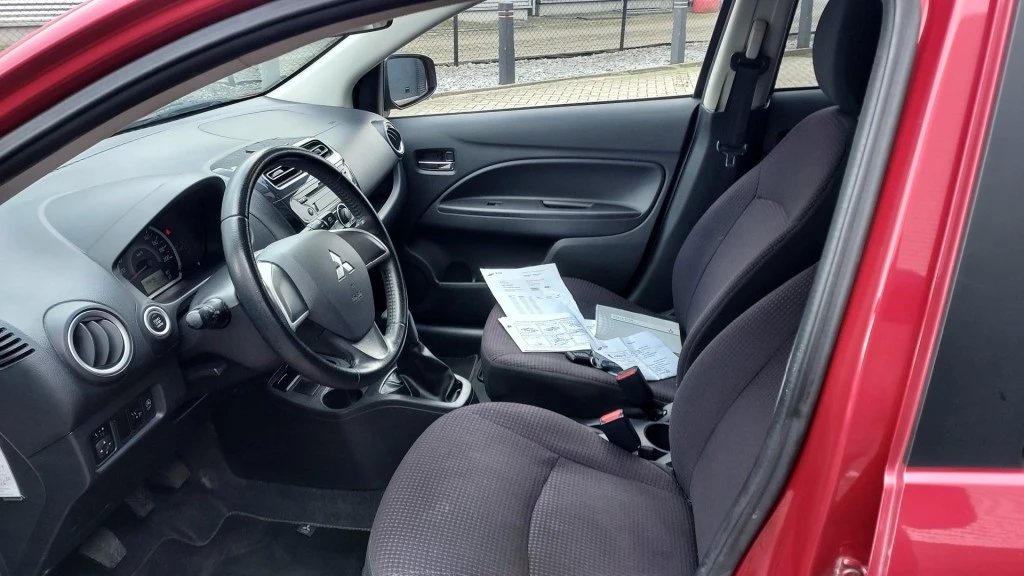 Hoofdafbeelding Mitsubishi Space Star