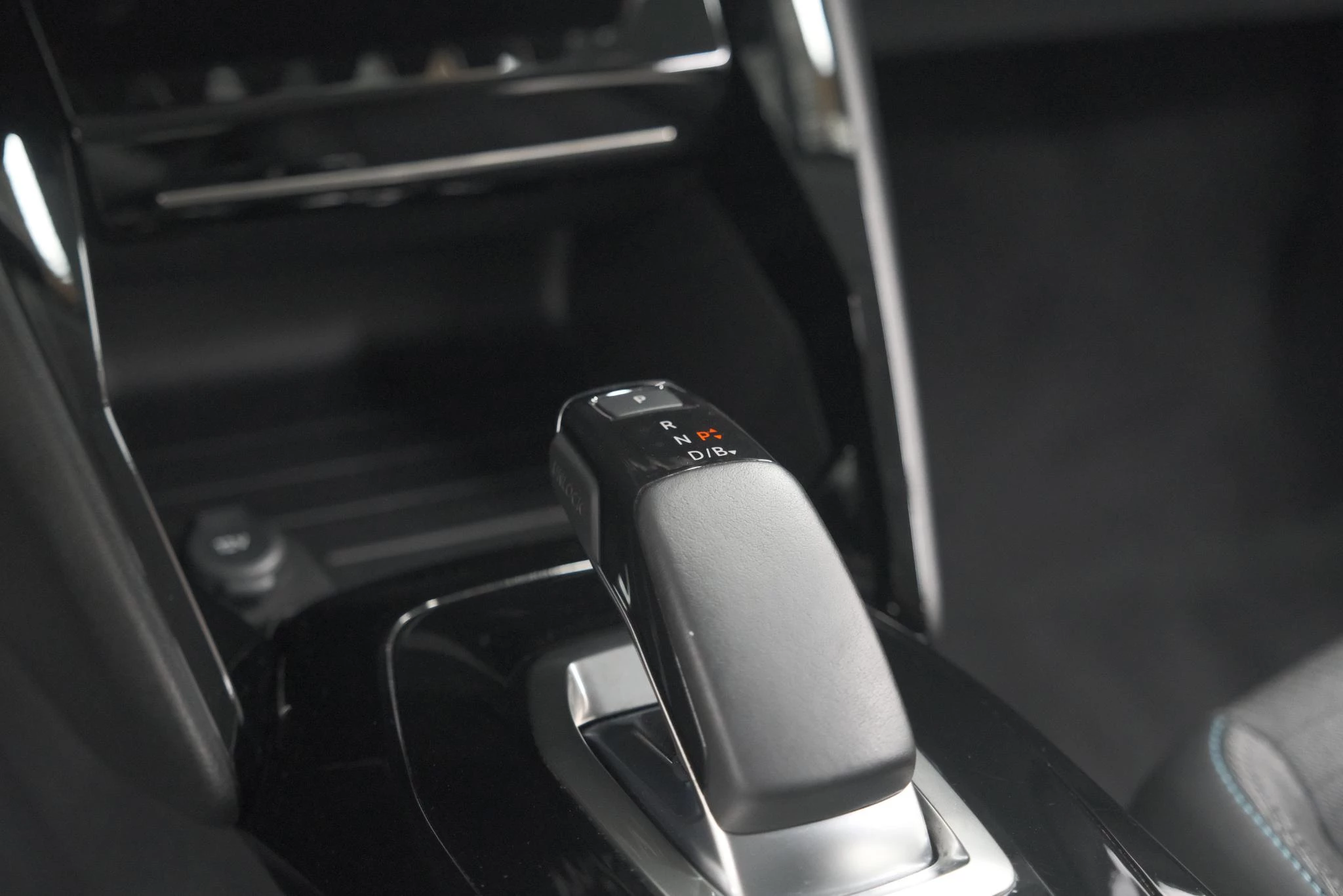 Hoofdafbeelding Peugeot e-208