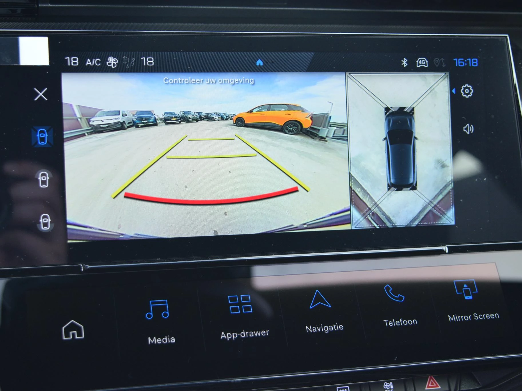 Hoofdafbeelding Peugeot e-308